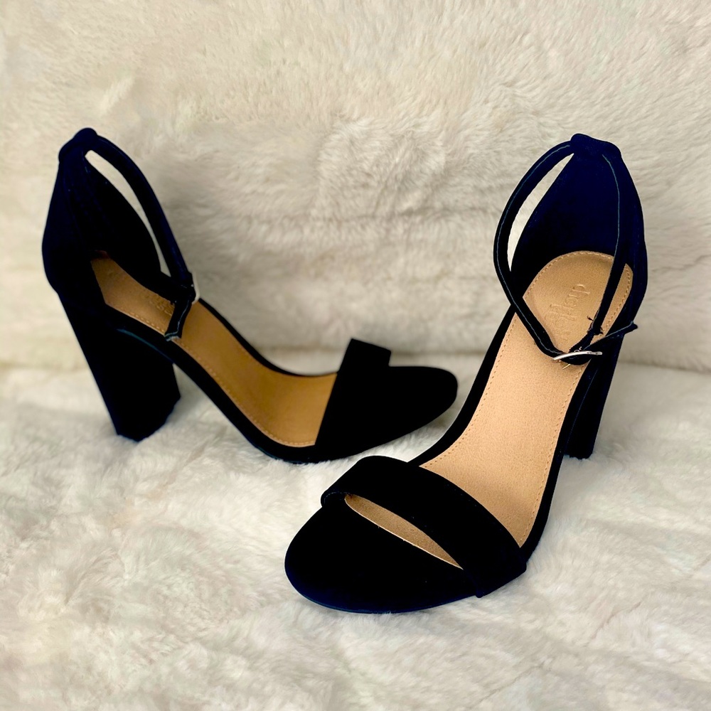 NWOT Size 6 Black Suede Charlotte Russe Heels